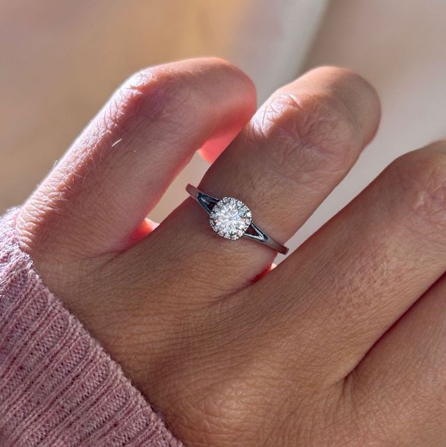 0.40 Carat Round Diamond Halo Split-Shoulder Engagement Ring in White Gold