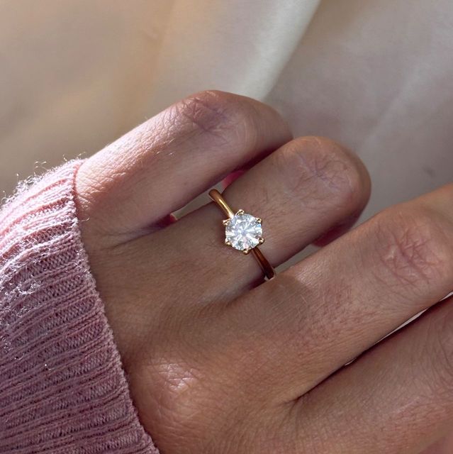 1.00 Carat Natural Round Diamond Solitaire Engagement Ring in Yellow Gold - Elswin