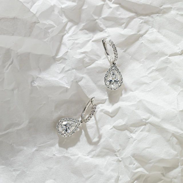 1.09 Carat Lab Grown Pear Diamond Halo Drop Earrings in White Gold - Rosée