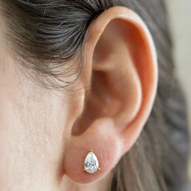 1.46 Carat Lab Grown Pear Diamond Stud Earrings in Yellow Gold - Naomi