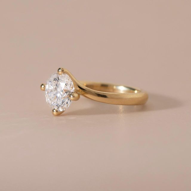 2.03 Carat Lab Grown Round Diamond Solitaire Engagement Ring in Yellow Gold - Orane