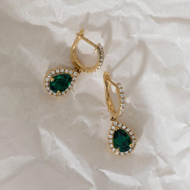 1.30 Carat Lab Grown Pear Cut Emerald Diamond Halo Drop Earrings in Yellow Gold