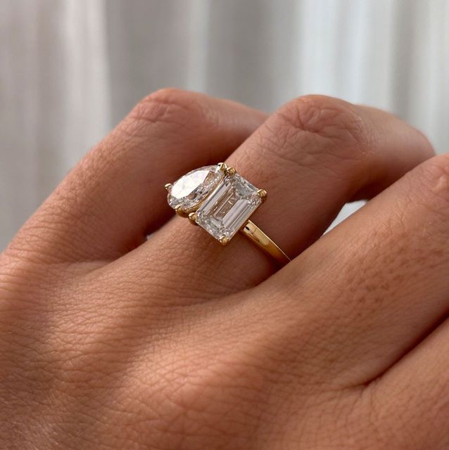 Toi Et Moi Lab Grown Pear And Emerald Diamond Engagement Ring In Yellow Gold