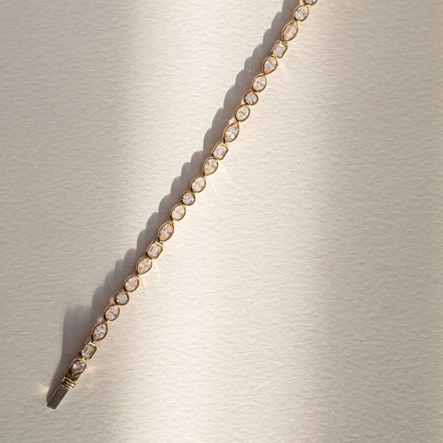 4.80 Carat Lab Grown Multi Diamond Bezel Set Bracelet in Yellow Gold