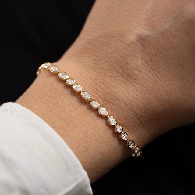 4.80 Carat Lab Grown Multi Diamond Bezel Set Bracelet in Yellow Gold