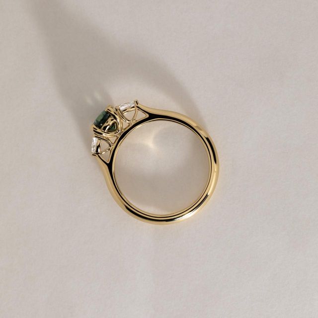 1.22 Carat Natural Oval Teal Sapphire Trilogy Engagement Ring In Yellow Gold - Amaya