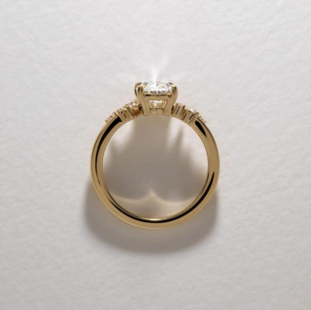 1.50 Carat Lab Grown Oval Diamond Cluster Engagement Ring in Yellow Gold - Sphinx