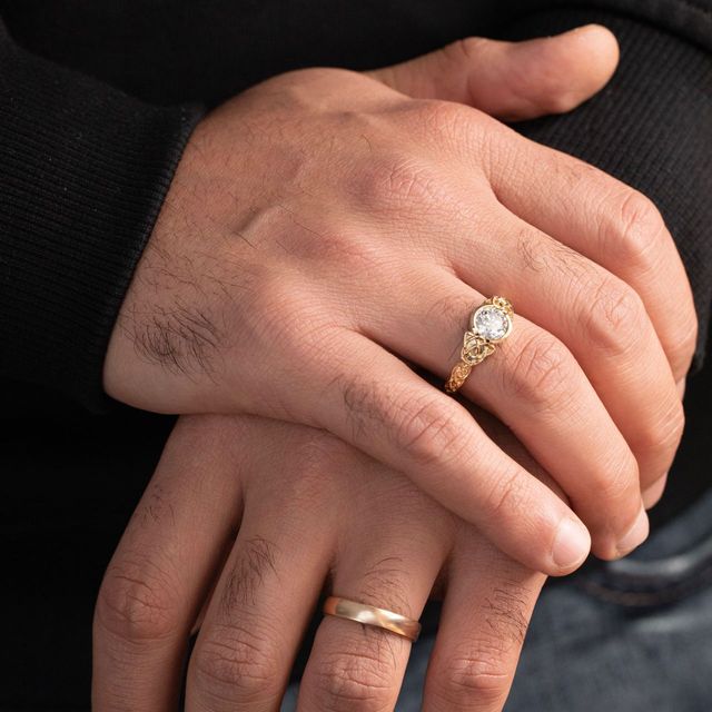 1.20 Carat Lab Grown Round Diamond Men's Engagement Ring in Yellow Gold - Béal