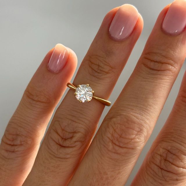 1 Carat Lab Grown Round Diamond Solitaire Engagement Ring in Yellow Gold - Elswin