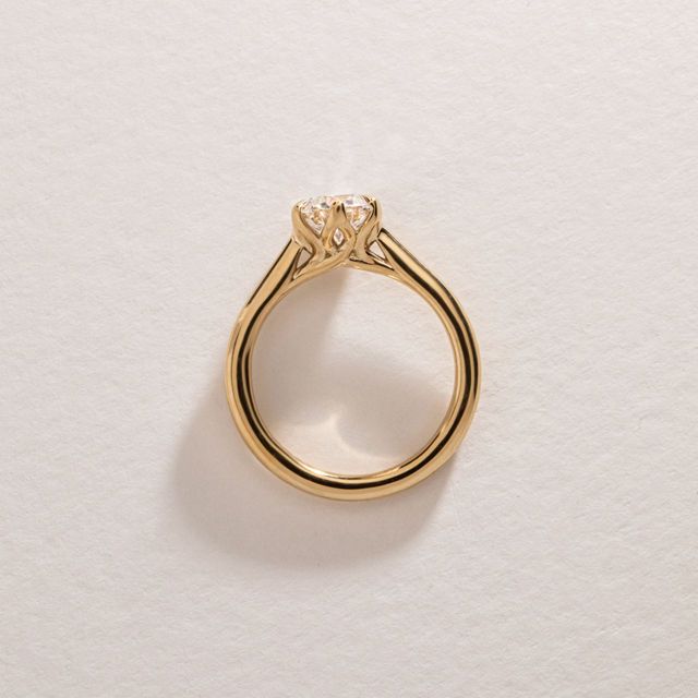 1 Carat Lab Grown Round Diamond Solitaire Engagement Ring in Yellow Gold - Elswin