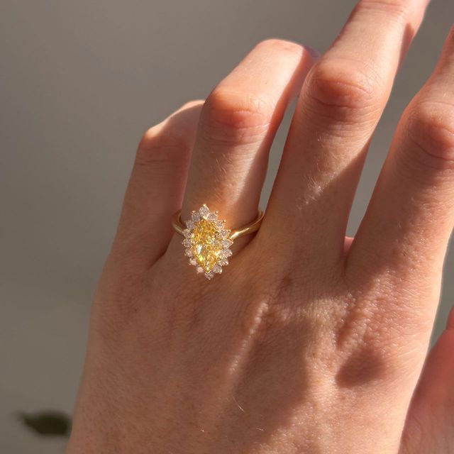 2 Carat Yellow Marquise Diamond Cluster Engagement Ring in Yellow Gold - Windermere