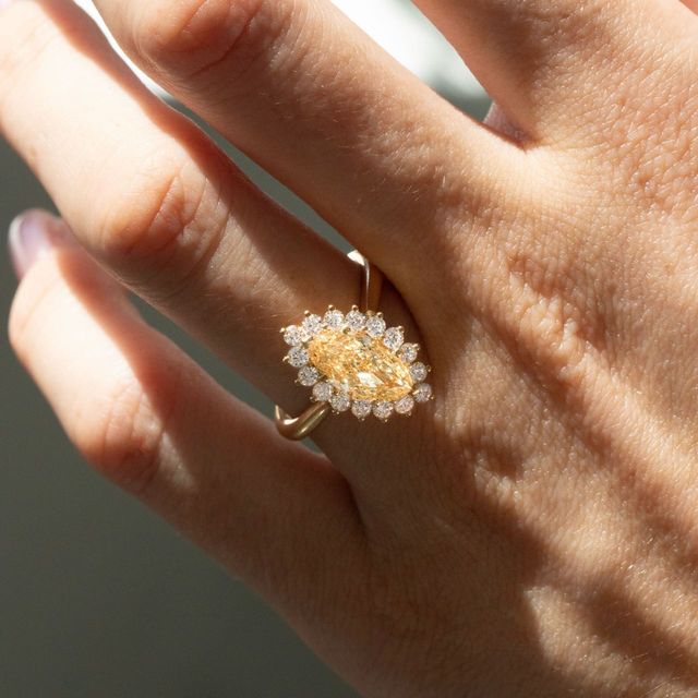 2 Carat Yellow Marquise Diamond Cluster Engagement Ring in Yellow Gold - Windermere