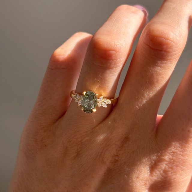 1.50 Carat Lab Grown Oval Green Diamond Cluster Engagement Ring in Yellow Gold - Sphinx