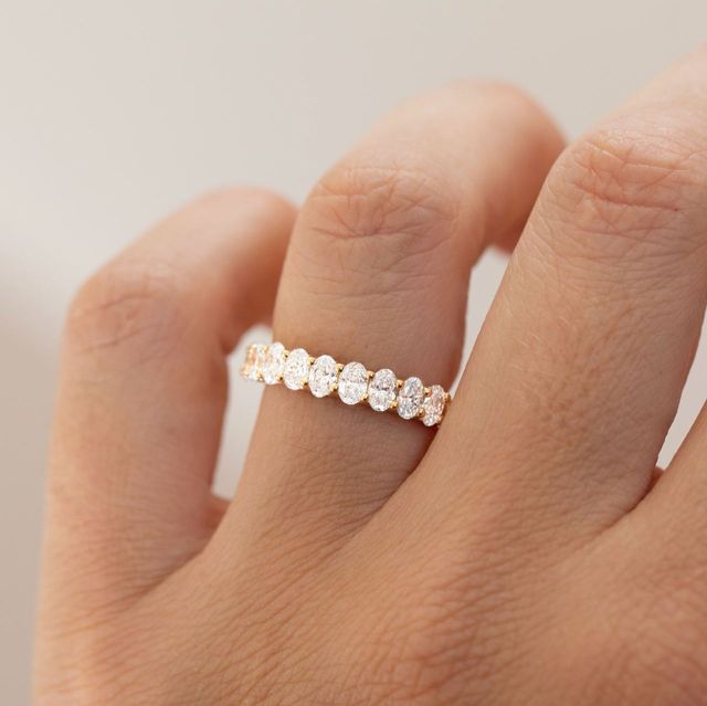 1.40 Carat Lab Grown Oval Diamond Half Eternity Wedding Ring in Yellow Gold - Lux