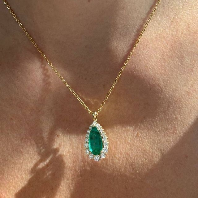 3.62 Carat Natural Pear Emerald Graduated Cluster Halo Pendant in Yellow Gold