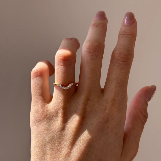 0.25 Carat Natural Brilliant Round Diamond Bespoke Curved Wedding Band in Yellow Gold