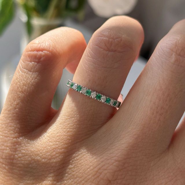 0.30 Carat Natural Round Green Emerald And Diamond Half Eternity Ring in White Gold