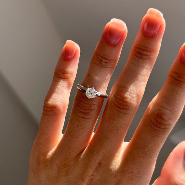 0.75 Carat Natural Round Diamond Solitaire Engagement Ring in Platinum - Favian