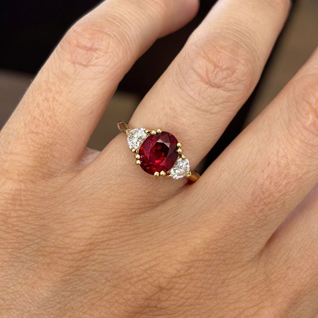 3.55 Carat Natural Oval Pigeon Blood Ruby Trilogy Engagement Ring In Yellow Gold - Venus
