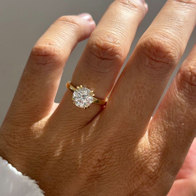 2 Carat Lab Grown Round Diamond Double Claw Solitaire Engagement Ring in Yellow Gold - Lydia