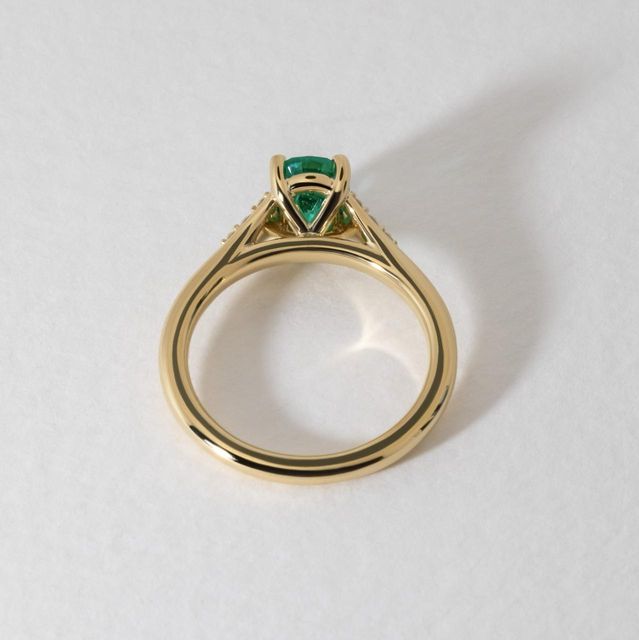 0.95 Carat Natural Oval Green Emerald Cluster Engagement Ring in Yellow Gold - Francis