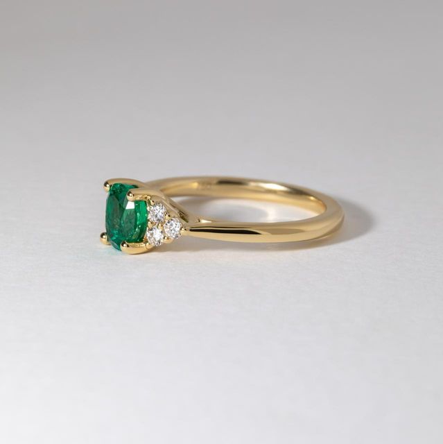 0.82 Carat Natural Oval Green Emerald Cluster Engagement Ring in Yellow Gold - Isabella