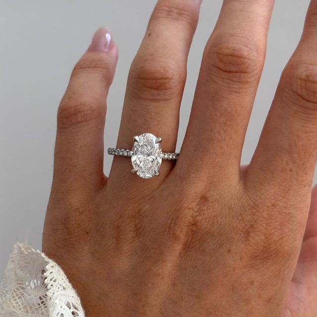 4 Carat Lab Grown Oval Diamond Pavé Engagement Ring in Platinum - Jessica