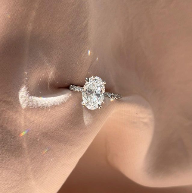 4 Carat Lab Grown Oval Diamond Pavé Engagement Ring in Platinum - Jessica