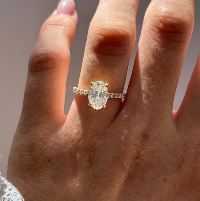 1.80 Carat Lab Grown Oval Diamond Pavé Engagement Ring in Yellow Gold - Jessica