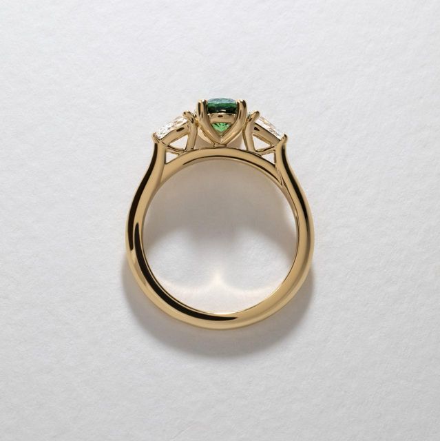 1.10 Carat Natural Oval Teal Sapphire Trilogy Engagement Ring in Yellow Gold - Amaya