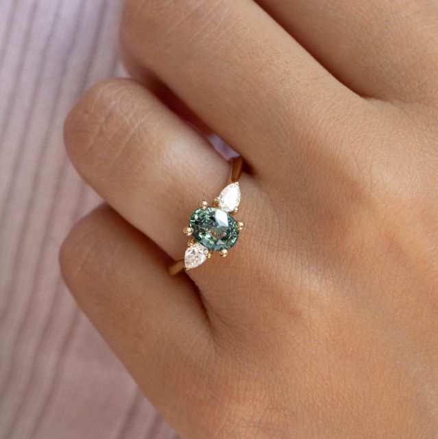 1.68 Carat Natural Oval Teal Sapphire Trilogy Engagement Ring in Yellow Gold - Amaya