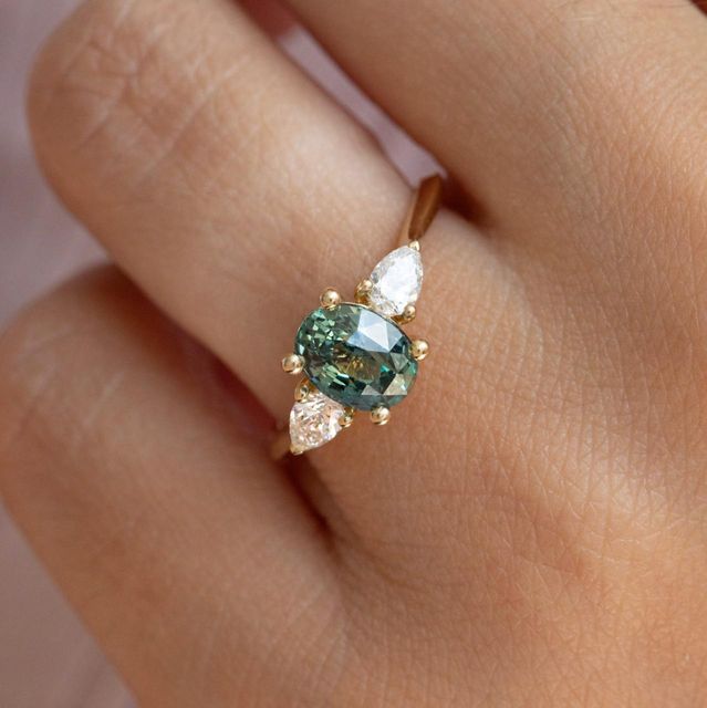1.68 Carat Natural Oval Teal Sapphire Trilogy Engagement Ring in Yellow Gold - Amaya