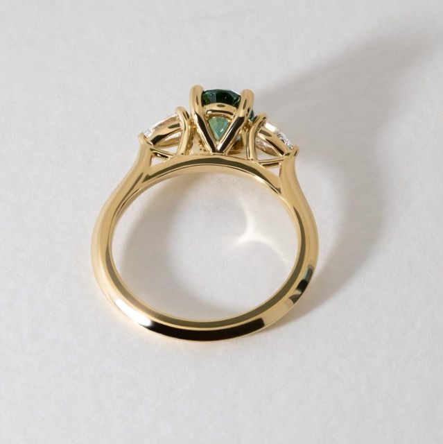 1.68 Carat Natural Oval Teal Sapphire Trilogy Engagement Ring in Yellow Gold - Amaya