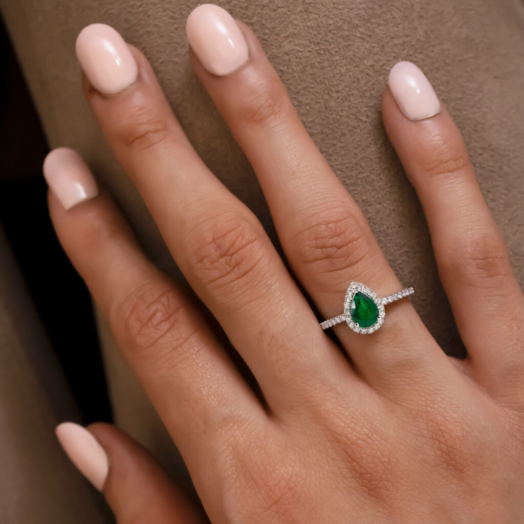 Pear Zambian Emerald 0.70ct