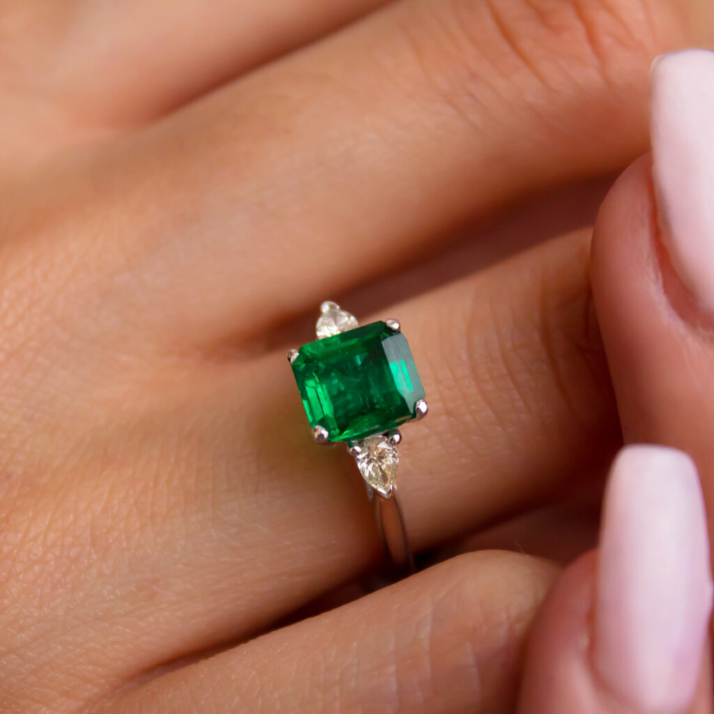 Pear Emerald Trilogy 1.80ct