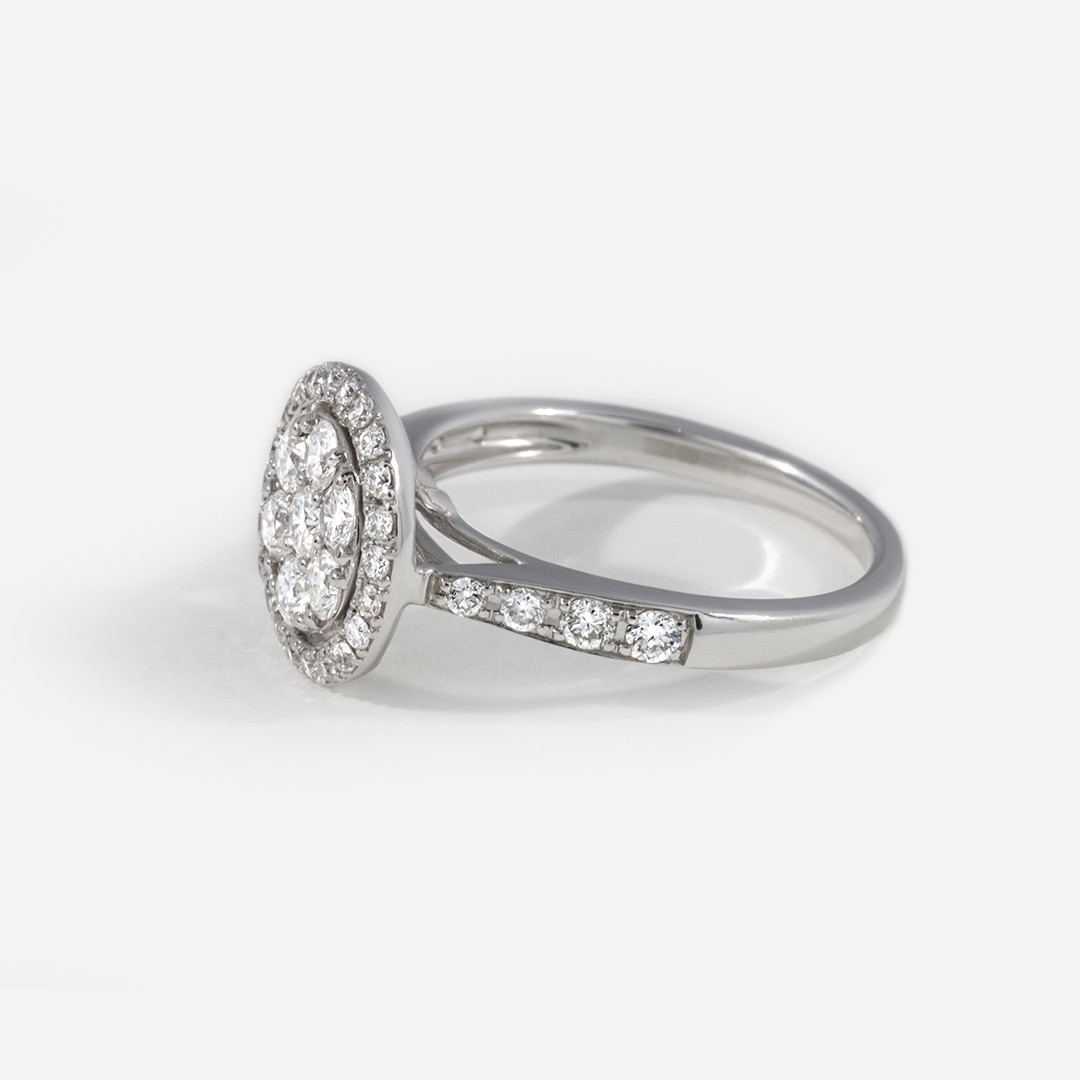 Round Cluster Illusion Set Halo Diamond Band Engagement Ring