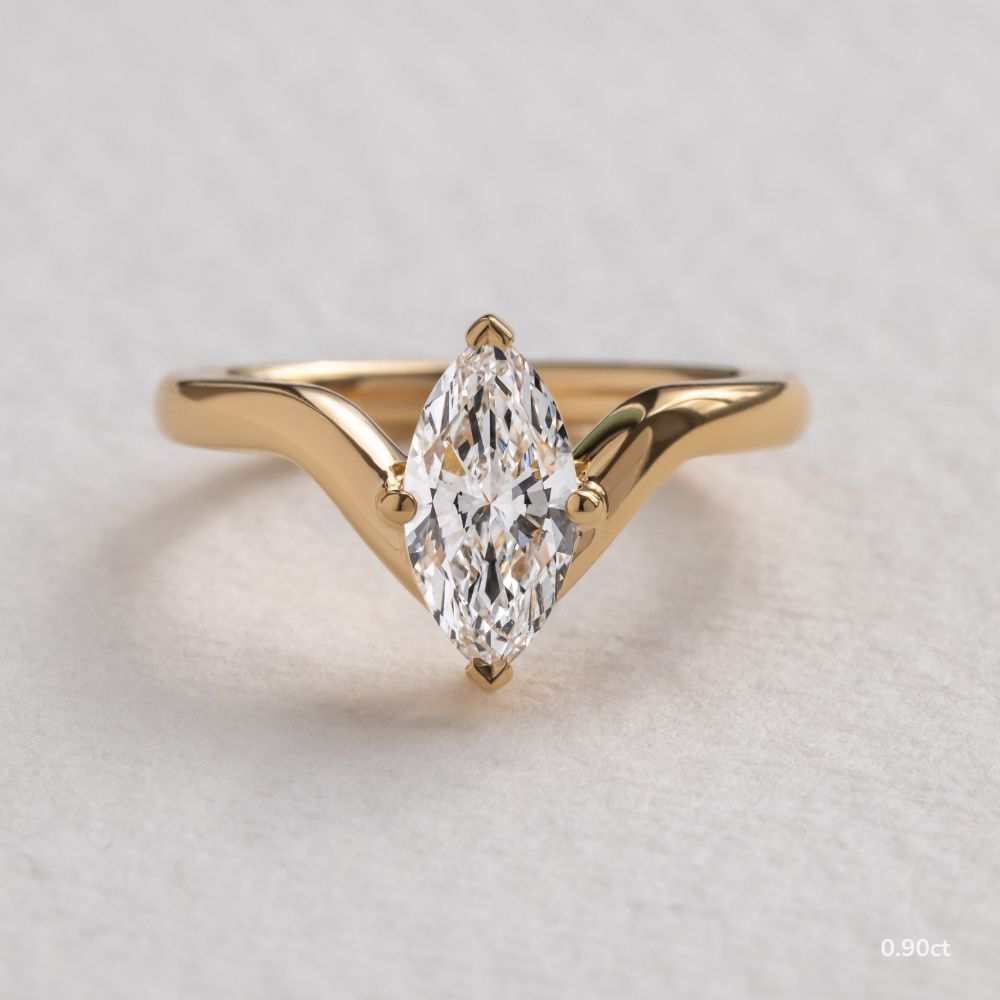 9ct gold V-shaped diamond ring 9ct gold V-shaped diamond ring