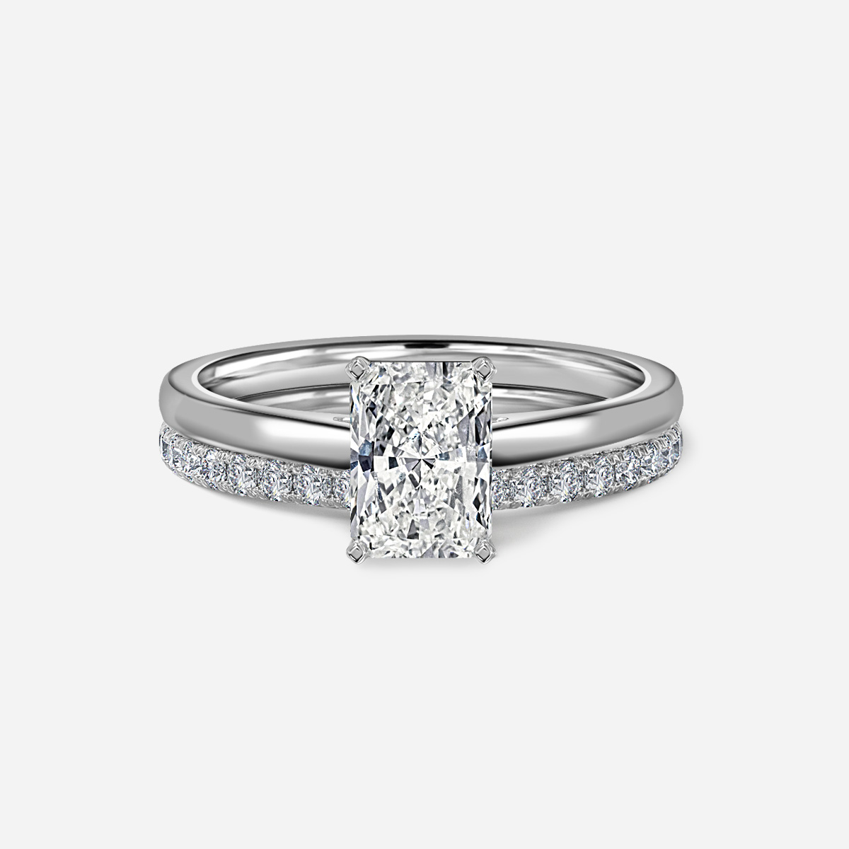 Avery Solitaire Pavé Band Bridal Set