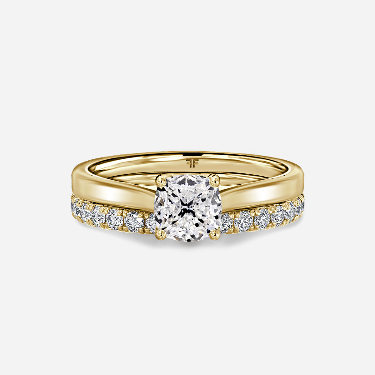 Aerin Solitaire Pavé Band Bridal Set