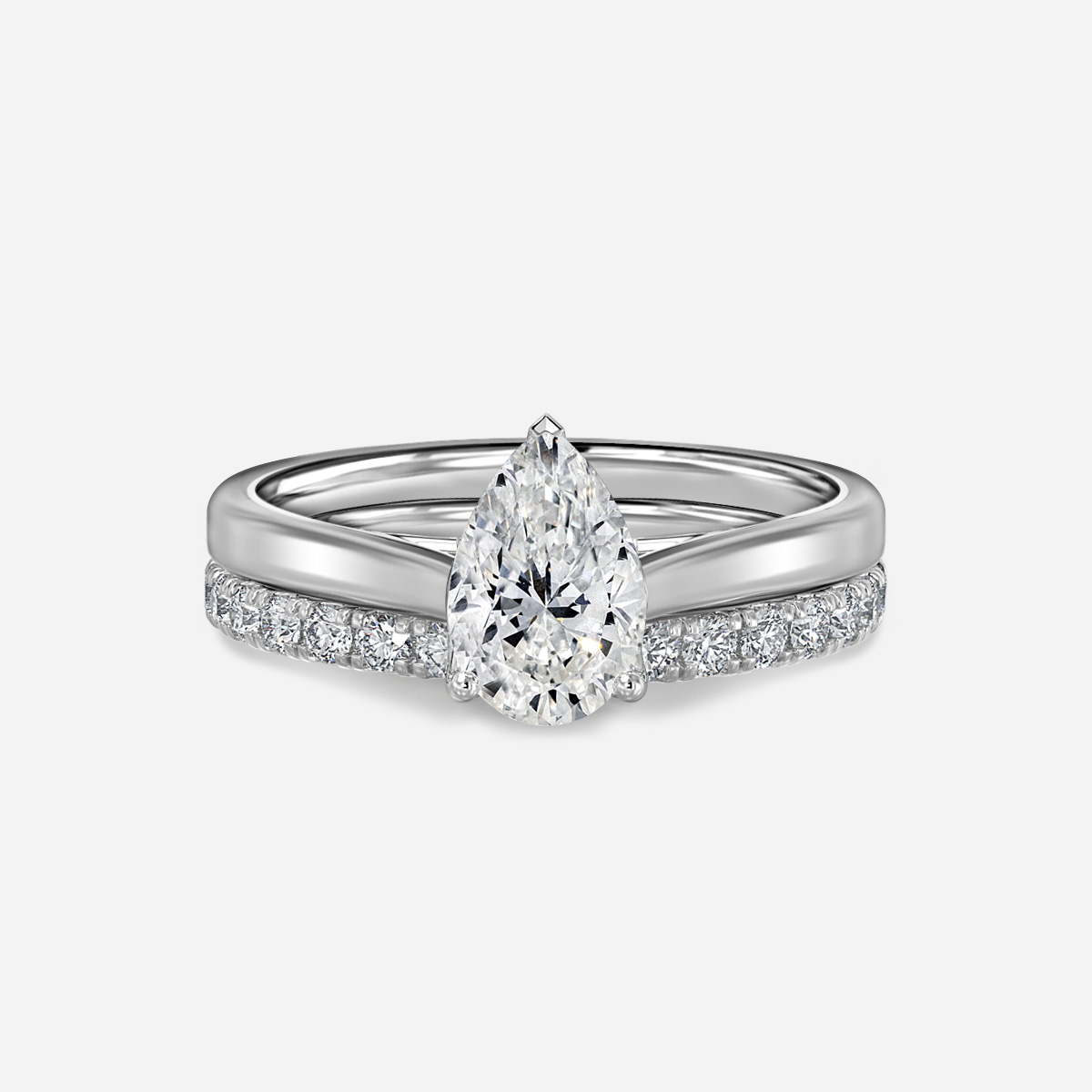 Aerin Solitaire Pavé Band Bridal Set