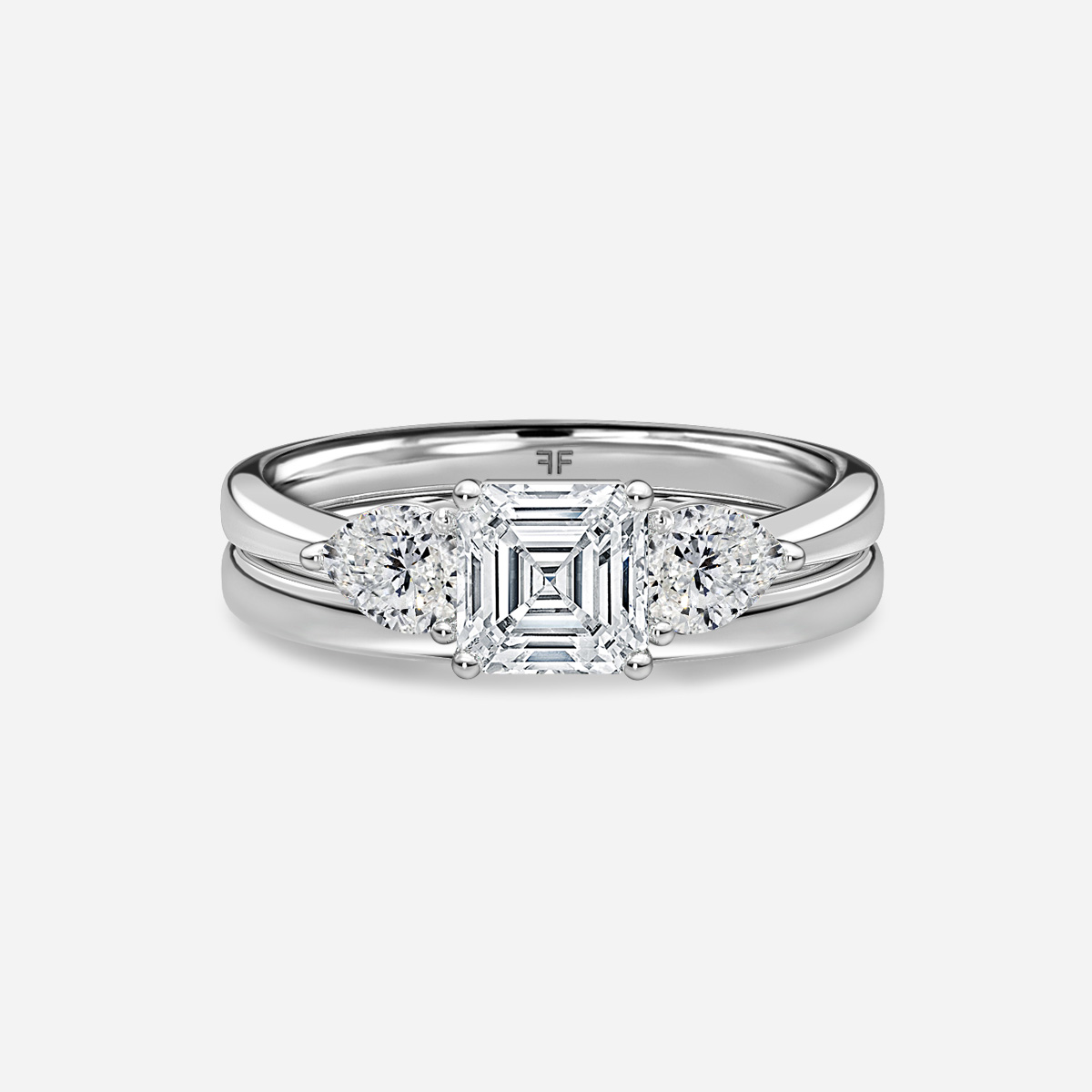 Vivian Solitaire Plain Band Bridal Set