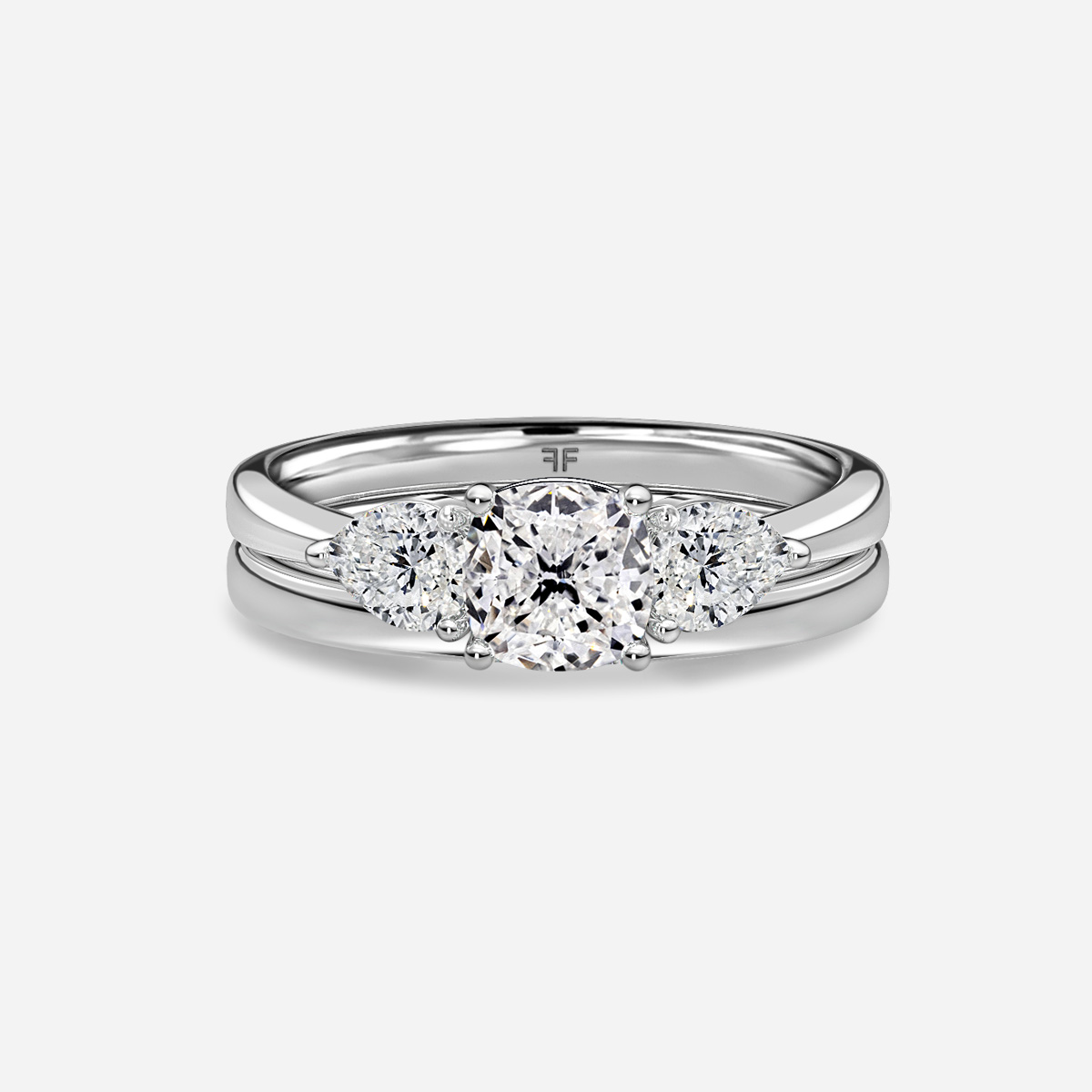 Vivian Solitaire Plain Band Bridal Set