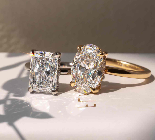 Sustainable UK diamond ring with lab-grown stone