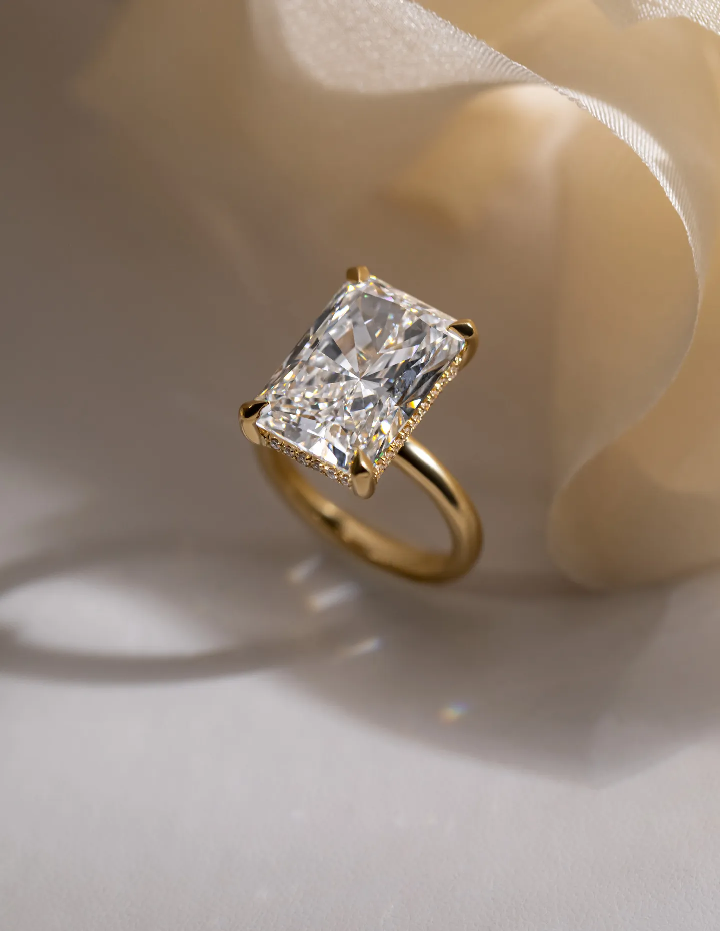 shop-radiant-engagement-rings